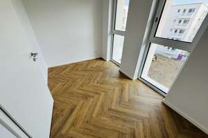 Balkon zum Innenhof!! - mit EBK, Abstellkammer und Waschmaschinenanschluss! – Otto-Franke-Straße 45, 12489 Adlershof, Berlin – Vorschaubild 16
