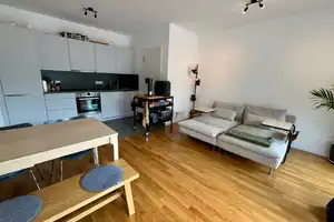 Helle 2-Zimmerwohnung, mitten in der City Ost! – Schillingstr. 2, 10179 Berlin – Vorschaubild 2