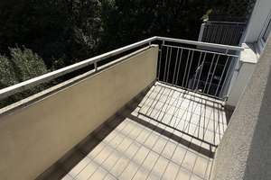 Perfekt aufgeteilte, zentral gelegene 3 1/2 Raum-Wohnung mit Balkon und Einzelgarage – 45138 Huttrop, Essen – Vorschaubild 5