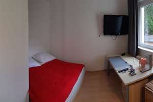 Provisionsfrei* Modernisierte, voll möblierte 2-Zimmer-Wohnung mit Balkon & Top-Anbindung in Berlin- – Bruchwitzstr. 2, 12247 Lankwitz, Berlin – Vorschaubild 17