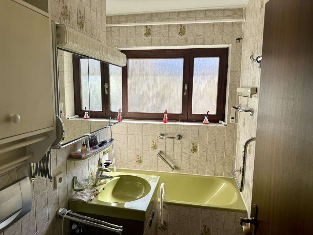 Immobilie in Bad Liebenzell - 2-Zi.-Whg mit Weitblick über Bad Liebenzell / sofort verfügbar - Bild 3