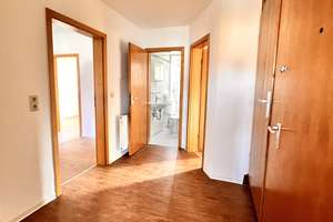 Frisch renoviert: Helle 4 Zi-DG-Whg. (ca. 64 m²) mit großem Bühnenraum in Cannstatt – Die vollständige Adresse der Immobilie erhältst du vom Anbieter., 70372 Kurpark, Stuttgart – Vorschaubild 5