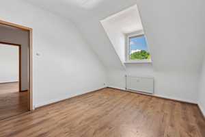 Mehrgenerationenhaus mit viel Potenzial in beliebter Lage von Duisburg-Buchholz – Duisburg – Vorschaubild 12