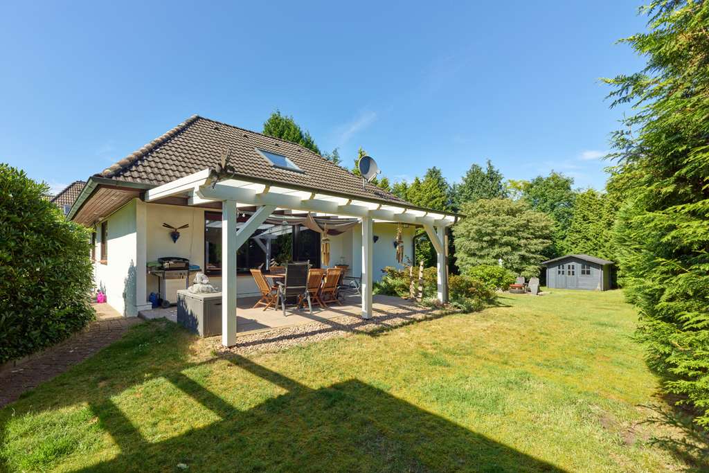 Immobilie in Jesteburg - *PREISREDUZIERUNG* Bungalow auf attraktivem Grundstück mit Doppelgarage und Erweiterungsmöglichkeite - Bild 0