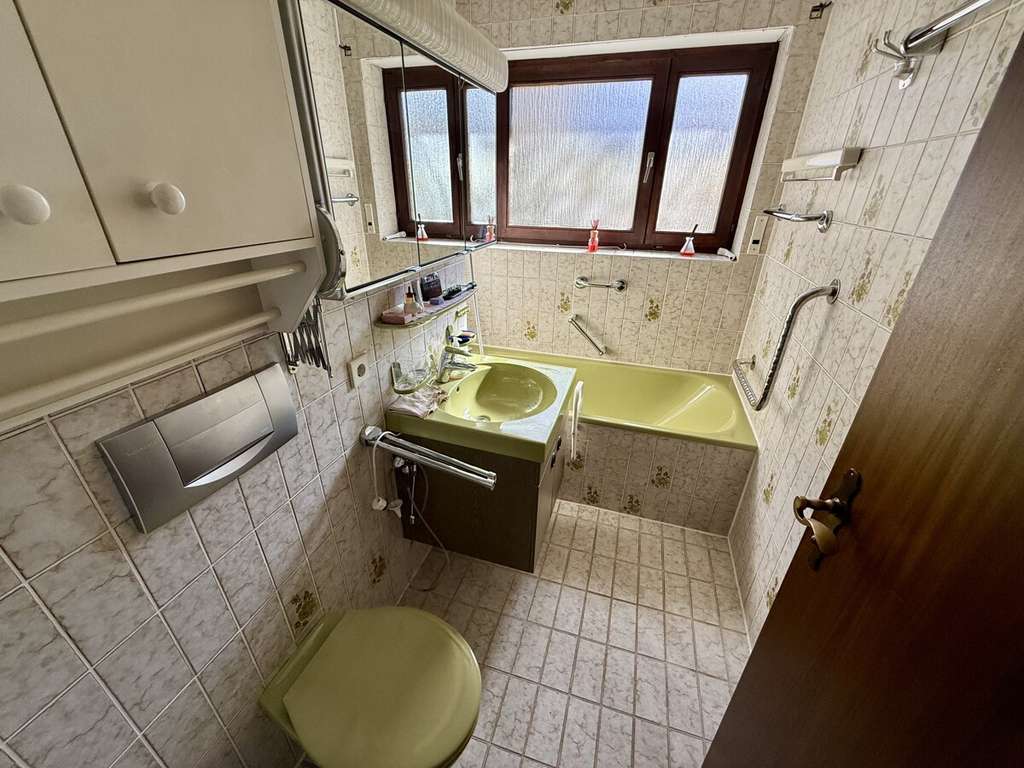 Immobilie in Bad Liebenzell - 2-Zi.-Whg mit Weitblick über Bad Liebenzell / sofort verfügbar - Bild 4