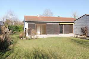 Geräumiger Bungalow (erweiterbar) auf parkähnlichem Grundstück – München (Kreis) – Vorschaubild 1