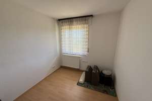 TOLLE FELDRANDLAGE - ZWEIFAMILIENHAUS MIT AUSBAURESERVE – Die vollständige Adresse der Immobilie erhältst du vom Anbieter., 74078 Kirchhausen, Heilbronn – Vorschaubild 12