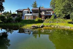 Exklusiv. Privat. Naturverbunden
Ihre Villa mit Waldflair & Wasserlauf – Die vollständige Adresse der Immobilie erhältst du vom Anbieter., 90537 Feucht – Vorschaubild 10