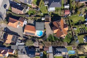 Repräsentatives Einfamilienhaus mit großem Grundstück und Nebengebäuden – Die vollständige Adresse der Immobilie erhältst du vom Anbieter., 26180 Rastede – Vorschaubild 77