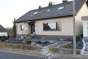Neuwertiges Einfamilienhaus mit Einliegerwohnung – Die vollständige Adresse der Immobilie erhältst du vom Anbieter., 53359 Rheinbach – Vorschaubild 1