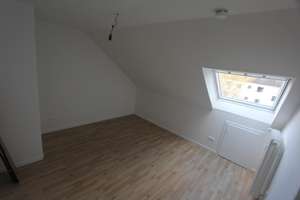 Provisionsfreie 3-Zimmer-Dachgeschosswohnung mit Stellplatz in Braunschweig-Hondelage – Veilchenweg 2, 38108 Hondelage, Braunschweig – Vorschaubild 5