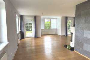 Türkheim-OT! Großzügiges Doppelhaus mit Garage, Solar, Wallbox, eleganter Einbauküche + mehr ..... – Die vollständige Adresse der Immobilie erhältst du vom Anbieter., 86842 Türkheim – Vorschaubild 1