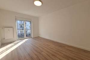 *****Großzügige & helle 4 Zimmer Wohnung mit West-Balkon in zentraler Lage - ab 01.08 verfügbar***** – Merowingerstraße 55, 40225 Bilk, Düsseldorf – Vorschaubild 8