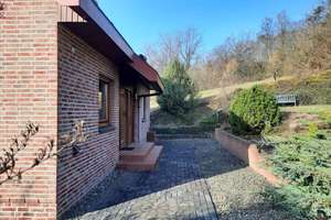 Gelegenheit - Traumhaus im Südharz sucht neue Besitzer! – Die vollständige Adresse der Immobilie erhältst du vom Anbieter., 37441 Bad Sachsa – Vorschaubild 2