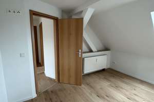 Helle frisch renovierte Dachgeschosswohnung – Wolfenbütteler 2, 39112 Sudenburg, Magdeburg – Vorschaubild 5
