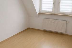 Charmante 2-Zimmer-Dachgeschoßwohnung in Nürnberg – Norastraße 11, 90427 Schniegling, Nürnberg – Vorschaubild 8