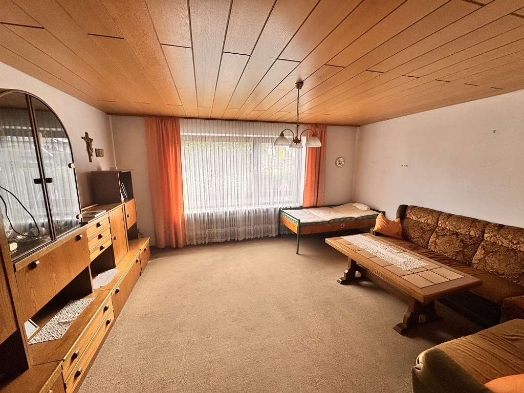 Immobilie in Osterhofen - Einfamilienhaus mit Keller in ruhiger Lage - Bild 4