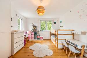 Modernes Einfamilienhaus mit separatem, kernsanierten Fachwerkhaus – Die vollständige Adresse der Immobilie erhältst du vom Anbieter., 61381 Friedrichsdorf – Vorschaubild 10
