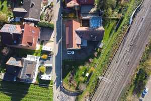 Großes Zweifamilienhaus mit Einliegerwohnung, Garagen, Hof und Garten in 79211 Denzlingen – Emmendingen (Kreis) – Vorschaubild 4