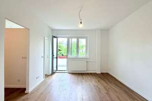 Idyllisches 1,5-Zimmer-Domizil mit Hof-Balkon im Grünen
