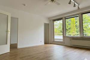 Frisch renoviert: 1,5-Zi.-Wohnung mit neuem Bad & neuem Boden - Dachterrasse inklusive – Die vollständige Adresse der Immobilie erhältst du vom Anbieter., 25469 Halstenbek – Vorschaubild 4