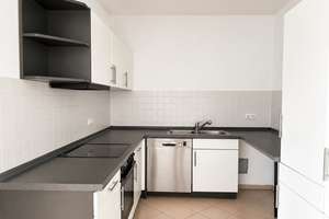 Spreeblick! Bezugsfreie 2-Zimmer-Wohnung mit Tiefgarage, Terrasse und Concierge in Charlottenburg – Die vollständige Adresse der Immobilie erhältst du vom Anbieter., 10587 Charlottenburg, Berlin – Vorschaubild 8