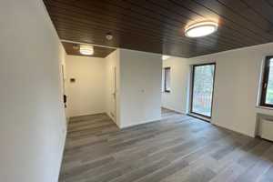 modernes Appartement mit Balkon und Singleküche in zentraler Lage – Wickrather Straße 15, 41236 Mönchengladbach – Vorschaubild 1