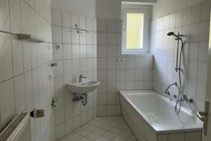 2-Zimmer-Wohnung in Essen Frohnhausen mit großem Wohnzimmer – Leipziger Straße 13, 45145 Frohnhausen, Essen – Vorschaubild 3