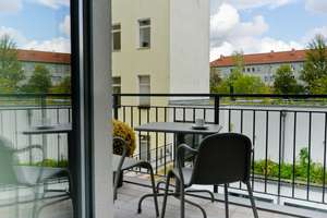 Elegant and Spacious 4-Room Family Apartment with Two Balconies and Two Bathrooms – wolliner strasse 5, 10435 Mitte (Ortsteil), Berlin – Vorschaubild 36