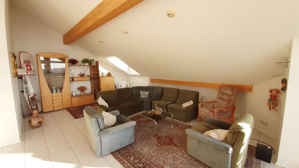 Immobilie in Munderkingen - Großzügiges Haus in Munderkingen mit Einliegerwohnung  in Aussichtslage - Bild 2