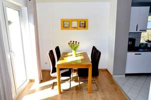 Lichtdurchflutetes Maisonette-Juwel mit Weitblick und Komfort
PREIS AUF ANFRAGE! – Die vollständige Adresse der Immobilie erhältst du vom Anbieter., 9125 Altchemnitz, Chemnitz – Vorschaubild 12