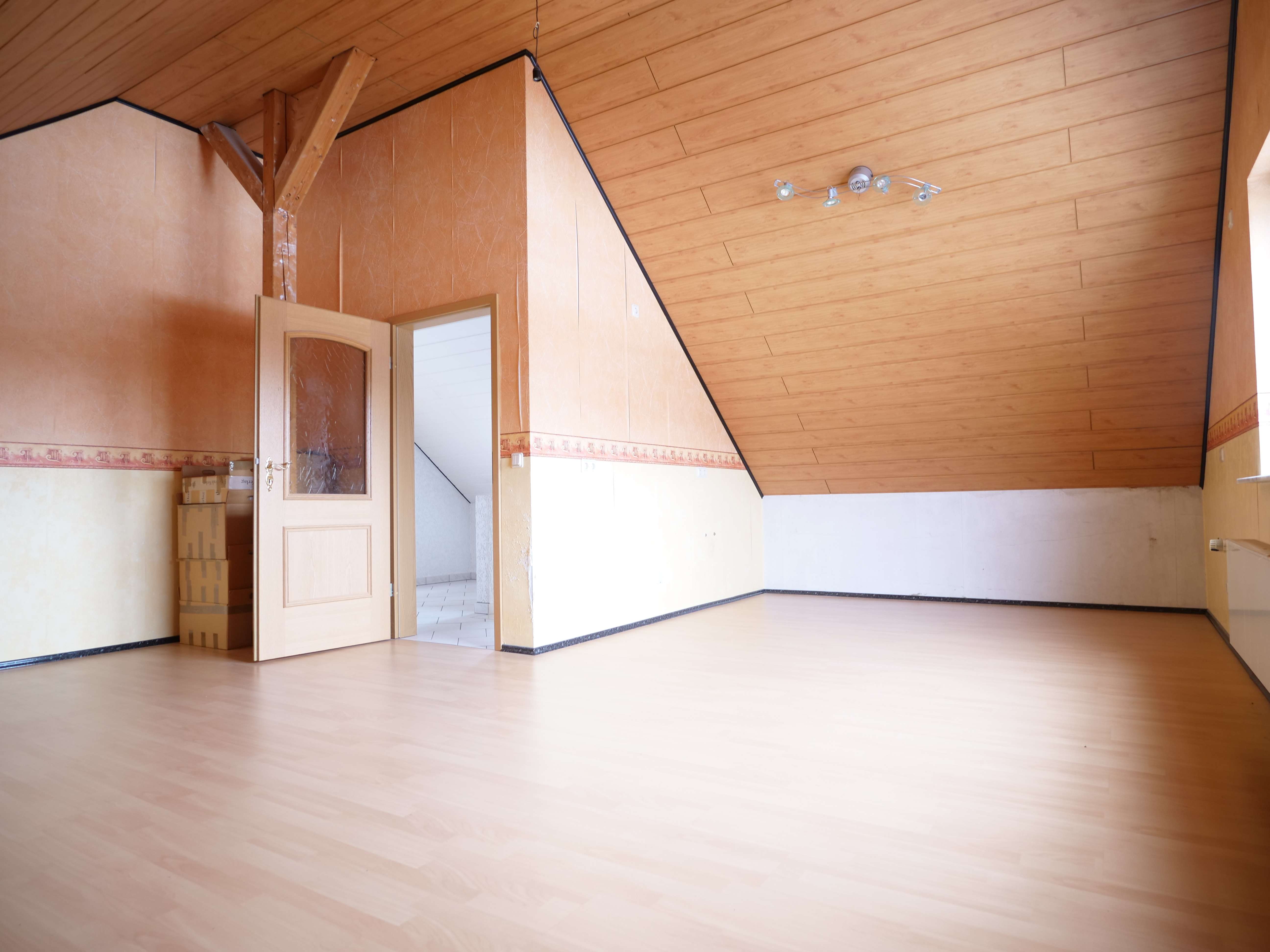 Immobilie in Hahnheim - Charmante DHH mit Garten, Doppelgarage und viel Platz für die ganze Familie! - Bild 15