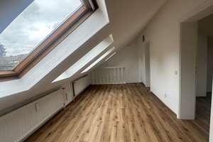 Helle 3-Zi.-Maisonette-Wohnung mit Balkon, nähe Trasse/Utopiastadt – Neue Friedrichstraße 22, 42105 Elberfeld, Wuppertal – Vorschaubild 13