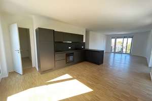 Sichern Sie sich den Traum vom doppelten Freiraum: 3 ZW mit Dachterrasse & Eckbalkon wartet auf Sie – Biklenstraße 10, 70327 Untertürkheim (Ortsteil), Stuttgart – Vorschaubild 5