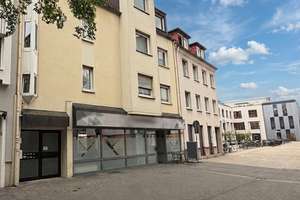 Selber einziehen oder doch vermieten ? Leerstehende Dachgeschosswohnung Mitten in der Innenstadt
