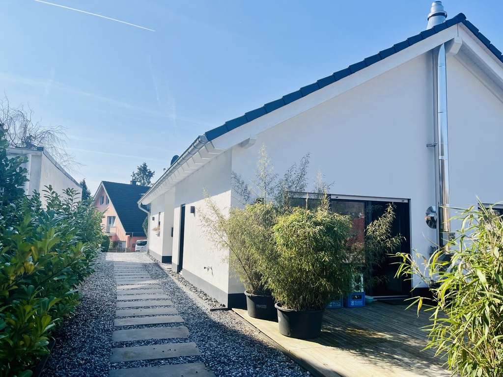 EINFAMILIENHAUS OASE mit modernem Neubaukomfort in Bergisch Gladbach Nussbaum