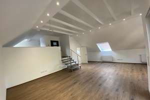 Stilvolle 4-Zimmer-Maisonette/DG-Wohnung mit Loggia & hohen Decken am Süggelwald