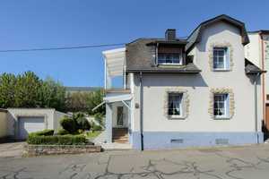 Idyllisches Einfamilienhaus mit sonnigem Garten und Garage in Polch – Mayen-Koblenz (Kreis) – Vorschaubild 1