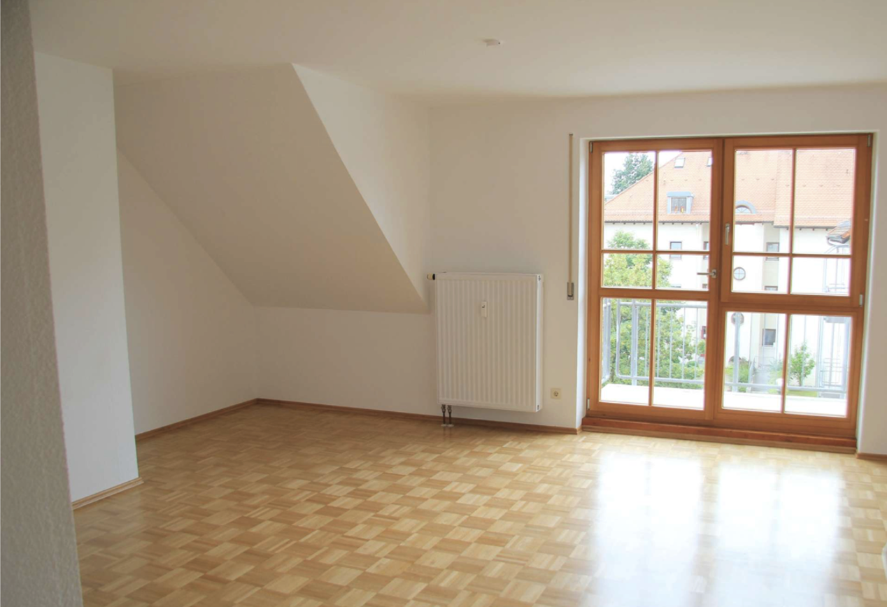 Attraktive 3,5-Zimmer-Wohnung mit Balkon & TG-Stellplatz in Laupheim, Biberach Kreis – Bild 4