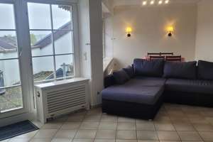 Schöne Dachgeschosswohnung direkt an der Caritas Klinik mit Garage – Rheinstraße 93, 66113 Burbach, Saarbrücken – Vorschaubild 3