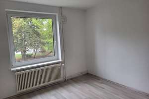 helle 3-Raum Wohnung mit Balkon ins Grüne – Schumannstr. 30, 38226 Lebenstedt, Salzgitter – Vorschaubild 7