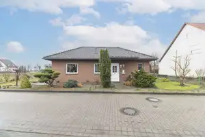 Idyllisch gelegener Bungalow mit großem Garten und Doppelgarage in Tangerhütte – Stendal (Kreis) – Vorschaubild 17