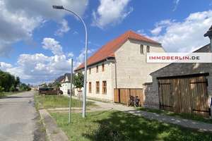IMMOBERLIN.DE - Historisches Ensemble mit Ausbaupotential! Teilweise saniertes Haus & Nebengebäude – Die vollständige Adresse der Immobilie erhältst du vom Anbieter., 14550 Groß Kreutz (Havel) – Vorschaubild 2