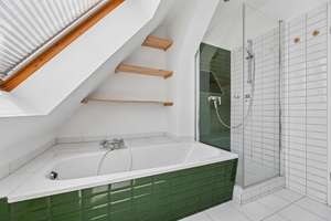 Bezugsfreie Dachgeschosswohnung mit Südterrasse und viel Gestaltungspotenzial – Die vollständige Adresse der Immobilie erhältst du vom Anbieter., 13357 Gesundbrunnen, Berlin – Vorschaubild 5