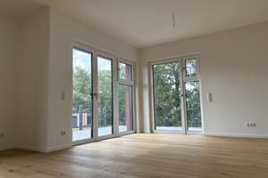 Großzügige Familienwohnung mit Terrasse – Am Kutscherhaus 6, 12555 Köpenick, Berlin – Vorschaubild 1