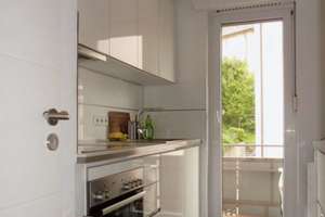 Lichtdurchflutetes Wohnglück im Herzen Stuttgarts – 4 Zimmer möbliert mit Balkonen,ideal auch als WG – Kriegerstraße 12, 70191 Heilbronner Straße, Stuttgart – Vorschaubild 6