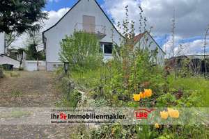 Einfamilienhaus mit großem Garten
