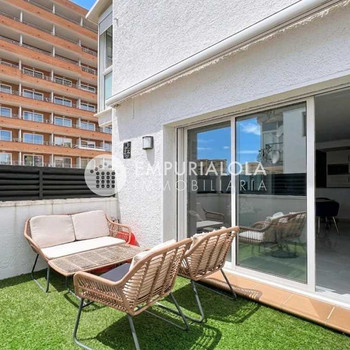 Haus mit Bootsanlegestellen 8x3 in Santa Margarita, Roses