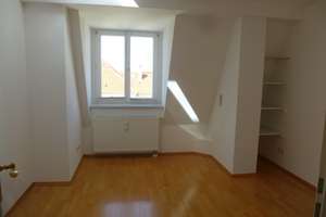 Bezugsfreie 2-Zimmer DG-Wohnung in *Top-Lage* in Potsdam-Babelsberg – Die vollständige Adresse der Immobilie erhältst du vom Anbieter., 14482 Babelsberg Süd, Potsdam – Vorschaubild 10