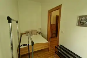 Ruhige, möblierte Wohnung mit perfekter Verkehrsanbindung – Kantstraße 110, 10627 Berlin – Vorschaubild 3